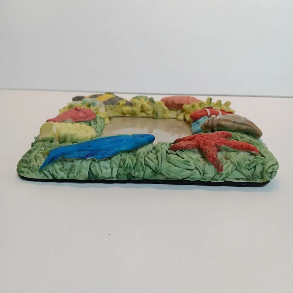 3D Novelty Aquatic Picture Frame Starfish Seashells Coral Clown Fish Seaweed
